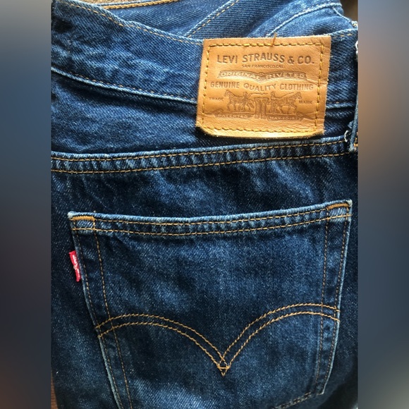 Levi Wedgie Straight Women’s Jean, Size 29 - Picture 6 of 6